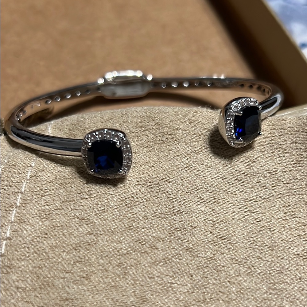Silver and Sapphire Stone Bracelet - Picture 3 of 3
